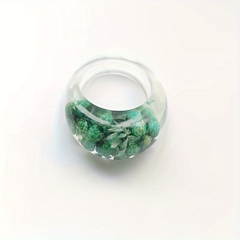 Elegant Resin Ring with Dried Flowers, No Plating or Setting